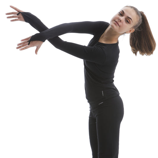 Cotton long sleeve top with finger loops