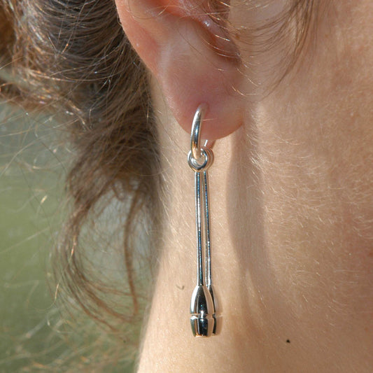 Earring with clubs in silver