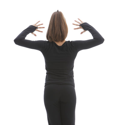 Cotton long sleeve top with finger loops