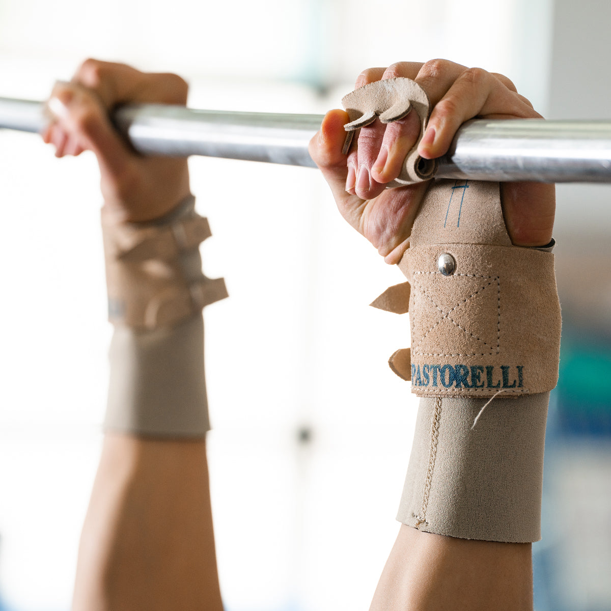 Twins high bar grips